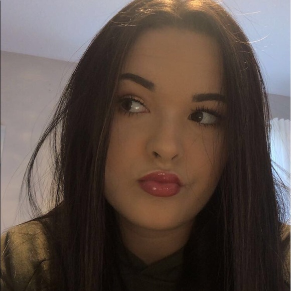 Meet your Posher, Lauren - Picture 1 of 1